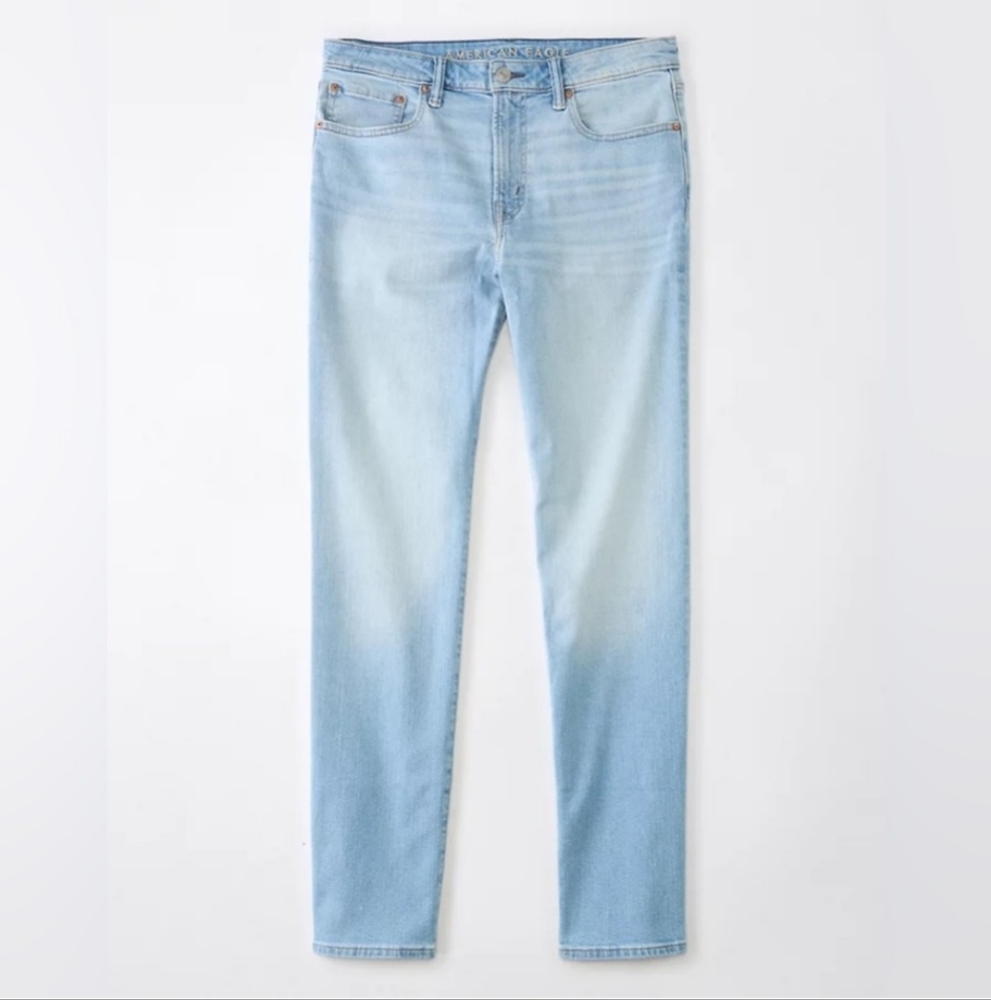 American Eagle Athletic Straight Light Wash Jeans Men's  30x34